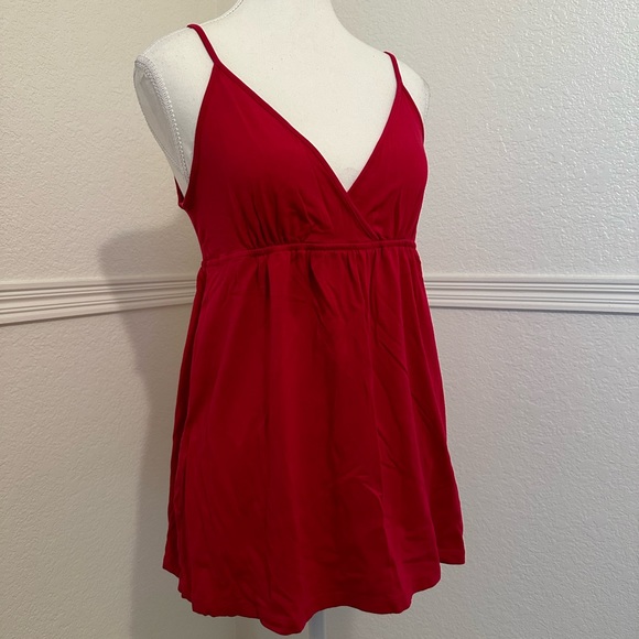 Express Tops - EXPRESS Women’s V-Neck Babydoll Cami Top Size: M
